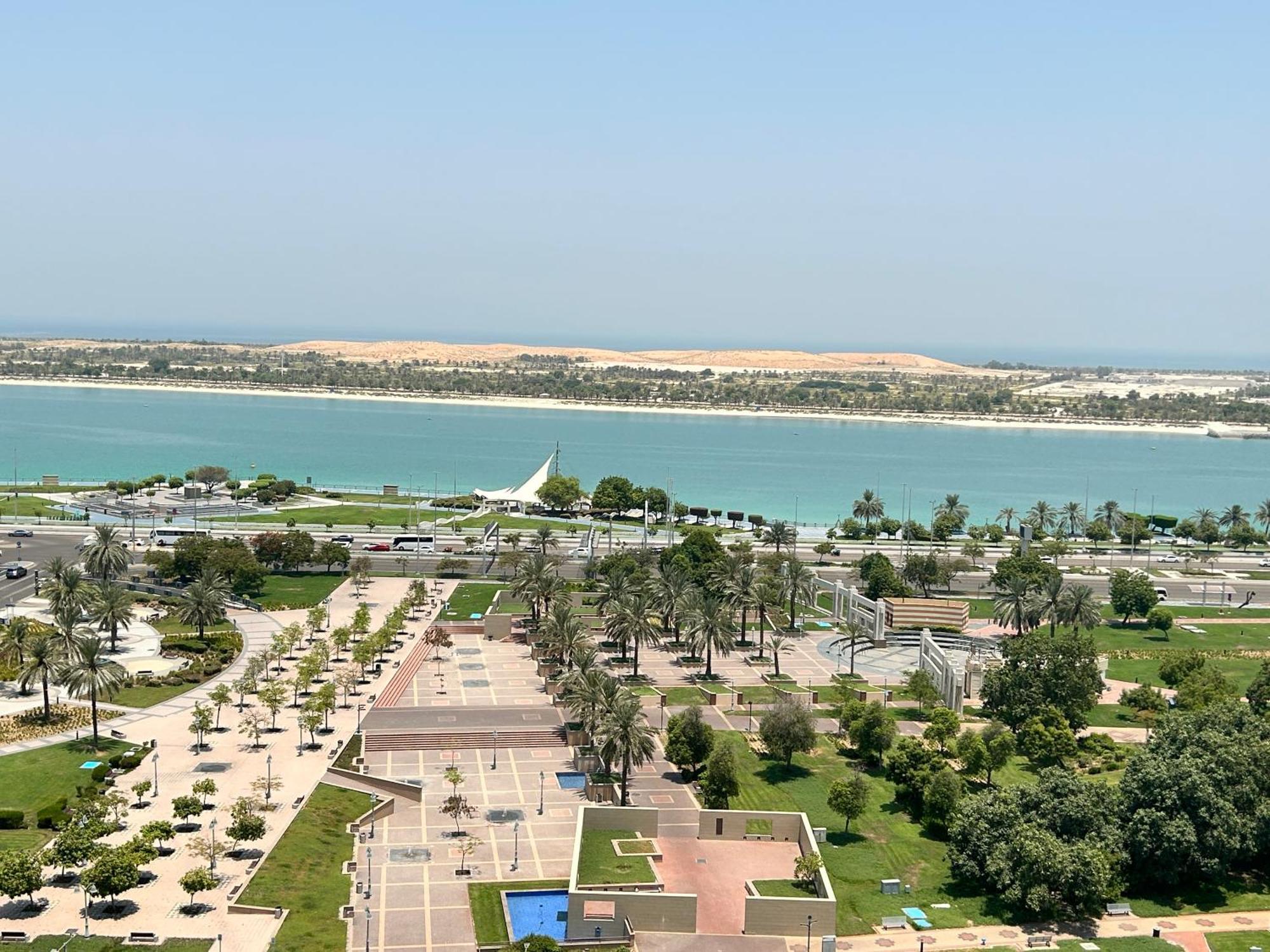 Panoramic Corniche Sea View Retreat Abu Dhabi